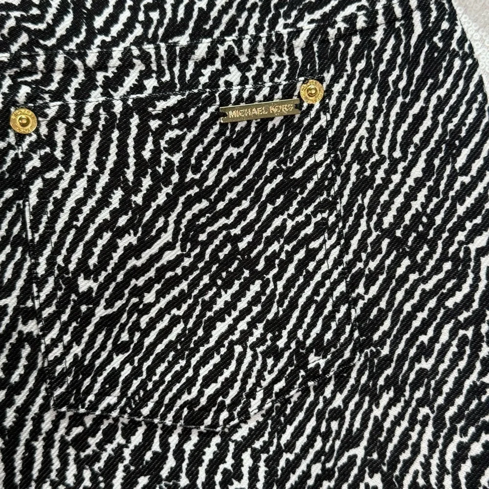 Michael Kors Zebra print jeggings black and white size small